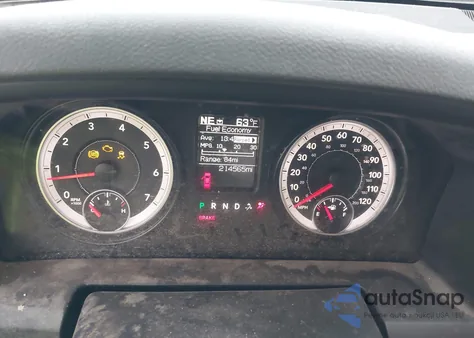 2015 Ram 1500 Express z USA, uszkodzony, nr VIN 1C6RR6KT9FS668908